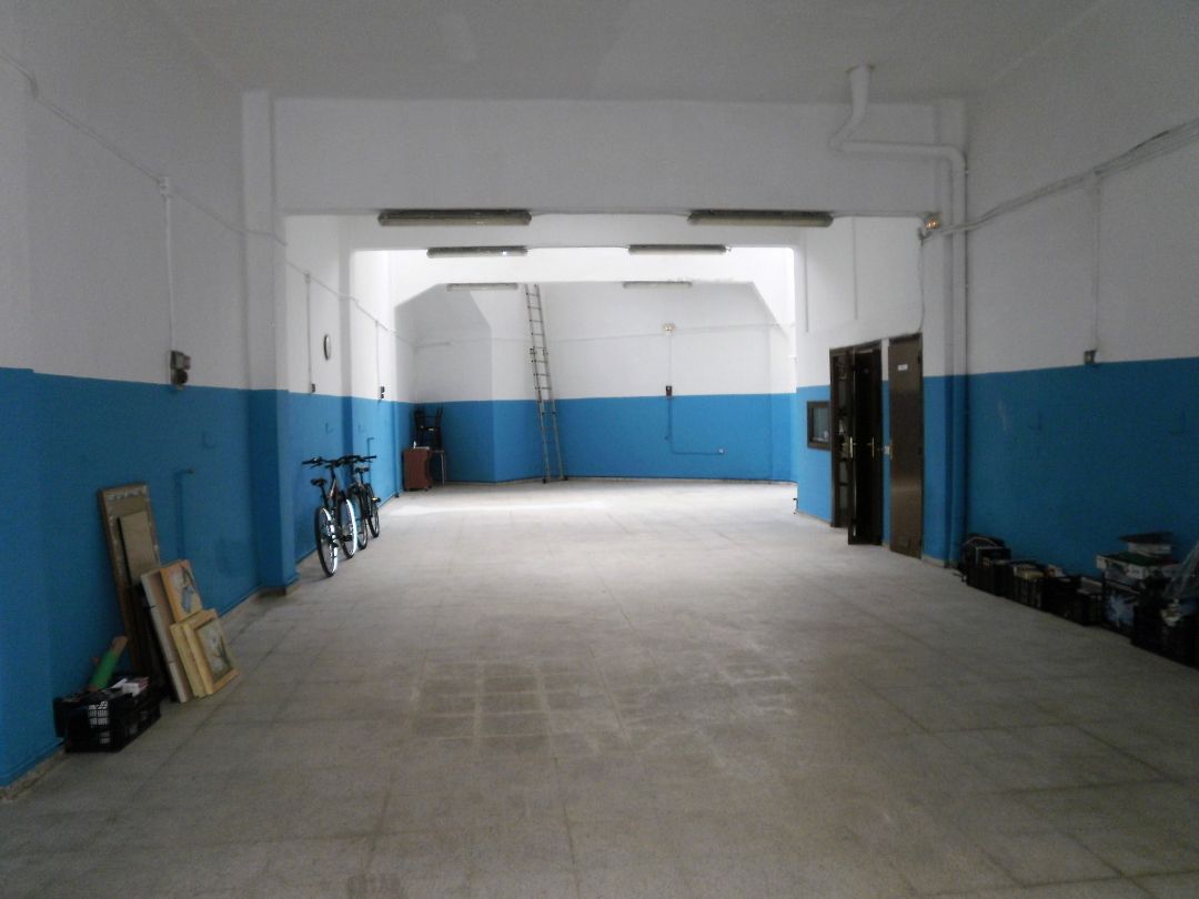 Local en Coronación