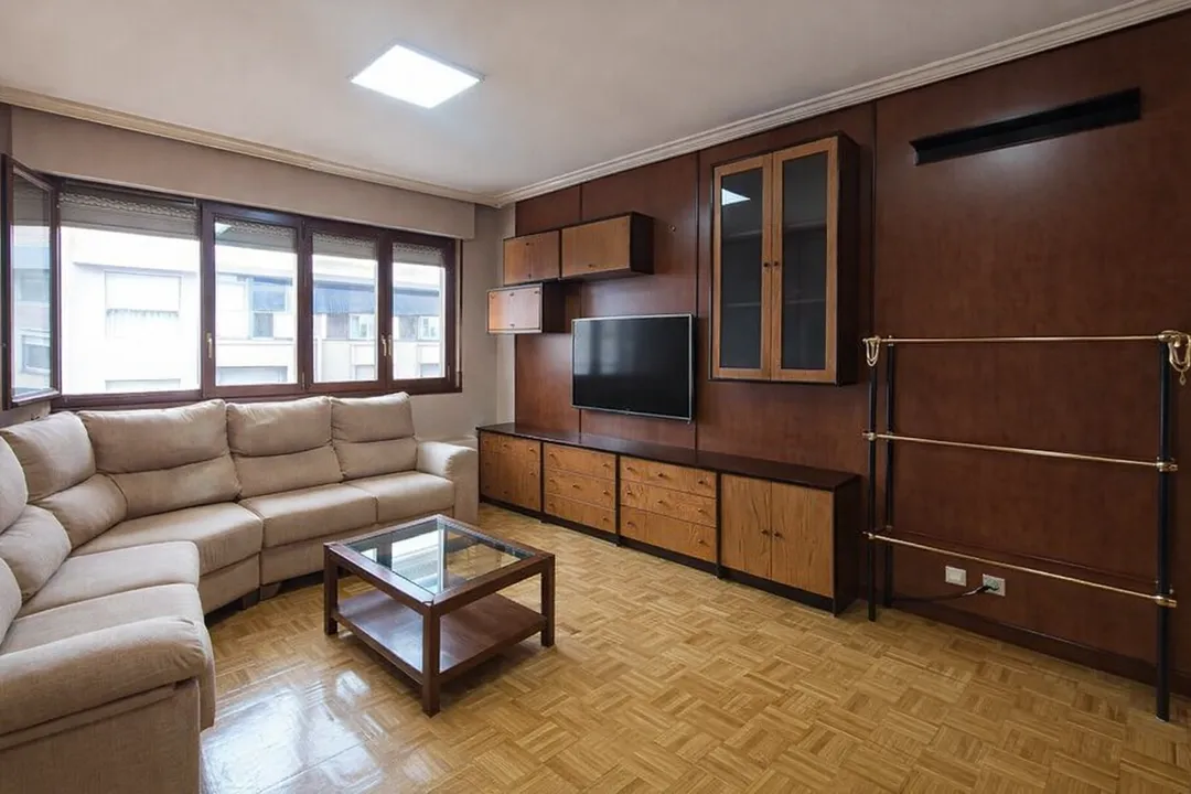 Vitoria Gasteiz - Inmobiliaria Pisos y Más