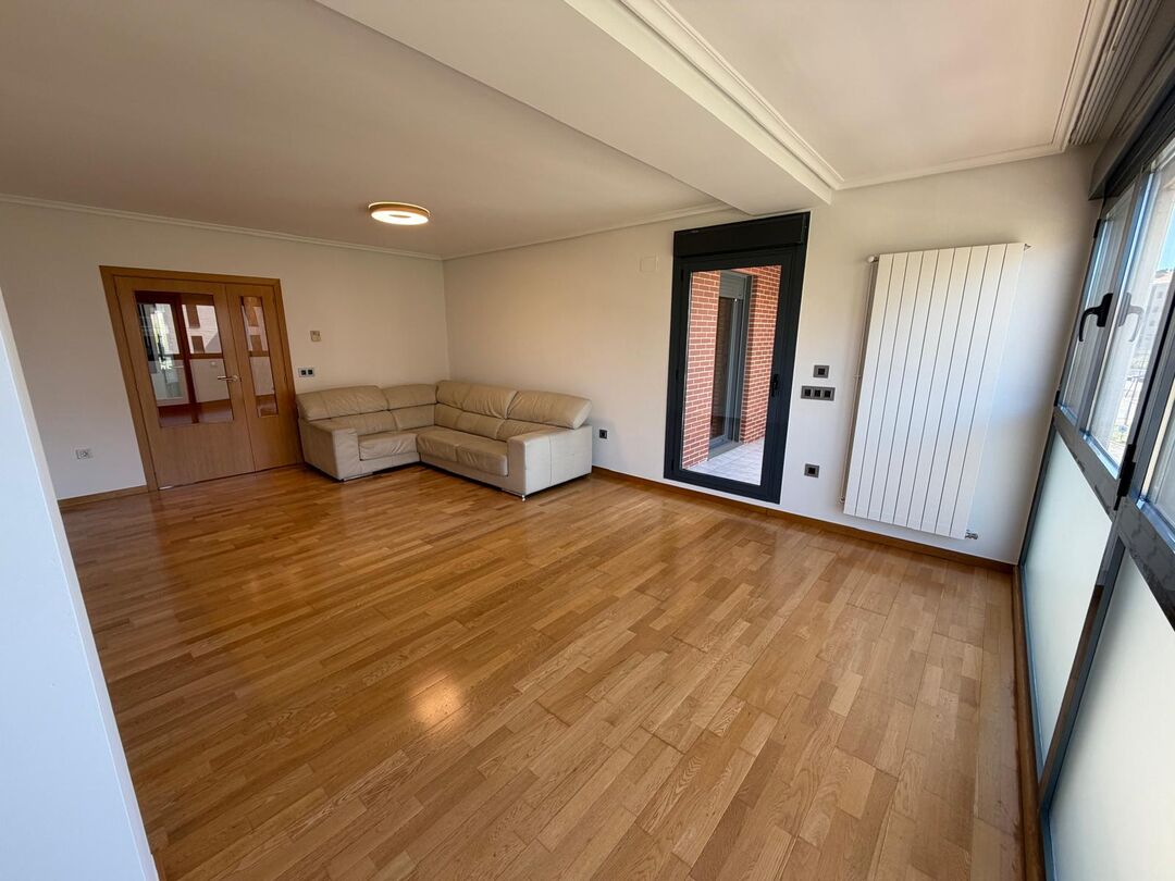 Vitoria Gasteiz - Inmobiliaria Pisos y Más